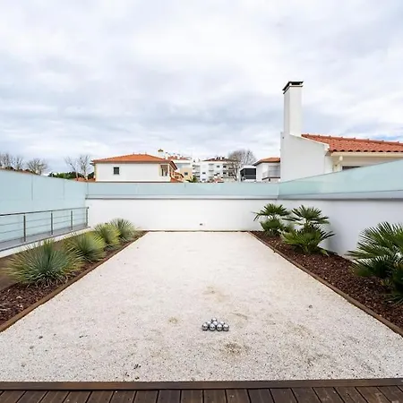 - Pool, Bbq And Boule/petanque Willa Nazaré