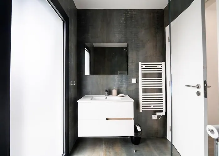 - Pool, Bbq And Boule/petanque * Nazaré