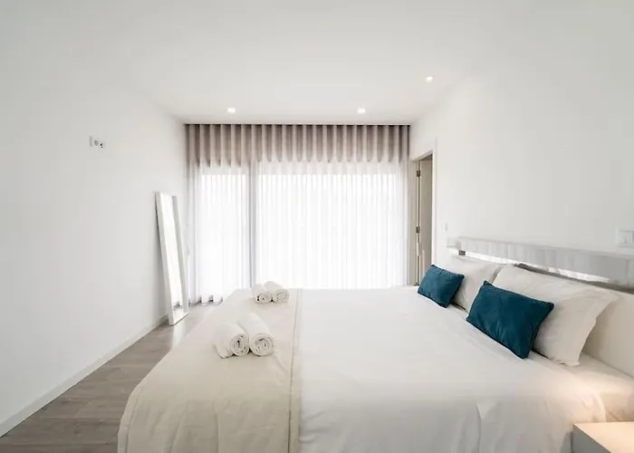 - Pool, Bbq And Boule/petanque *