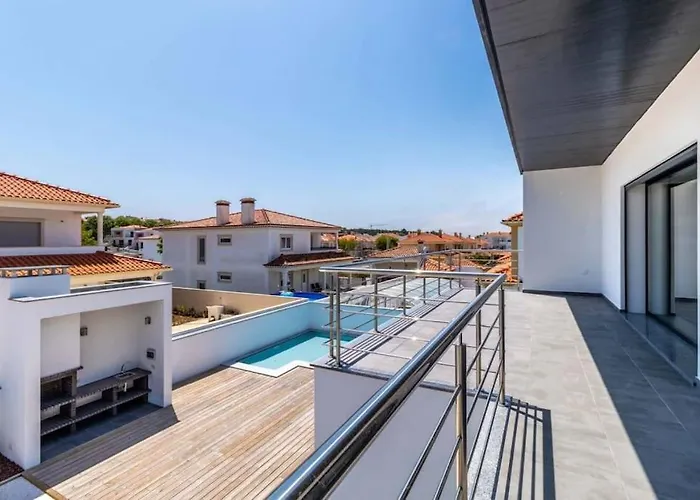 - Pool, Bbq And Boule/petanque Willa