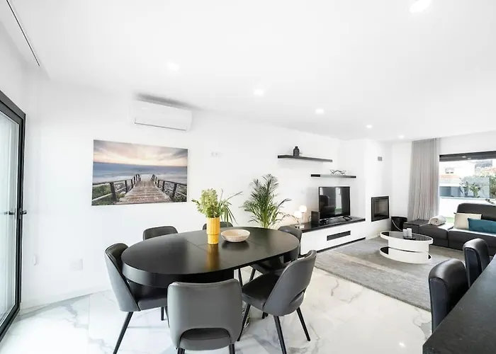 Willa - Pool, Bbq And Boule/petanque *