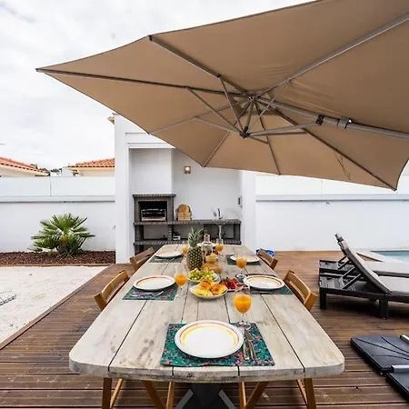 Вилла - Pool, Bbq And Boule/petanque