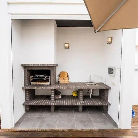 - Pool, Bbq And Boule/petanque Вилла