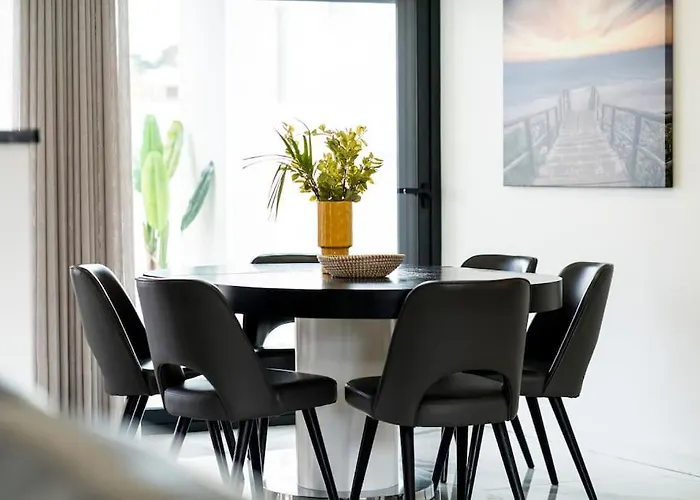 - Pool, Bbq And Boule/petanque Nazaré